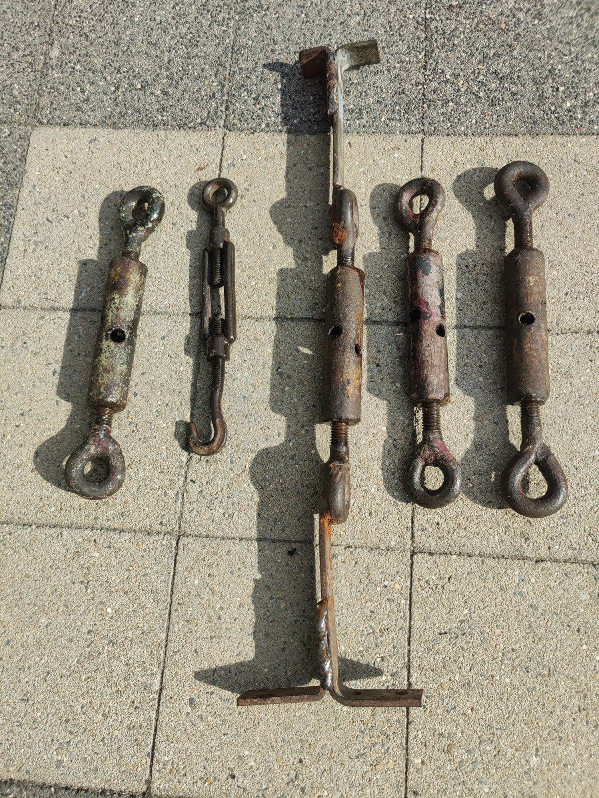 Tire Fortes, Doe-het-zelf en Bouw, Ophalen