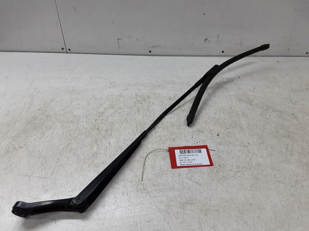 RUITENWISSERARM RECHTS VOOR Audi Q3 (F3B) (83B955408A), Info@audi.de, Audi, Audi AG, Gebruikt
