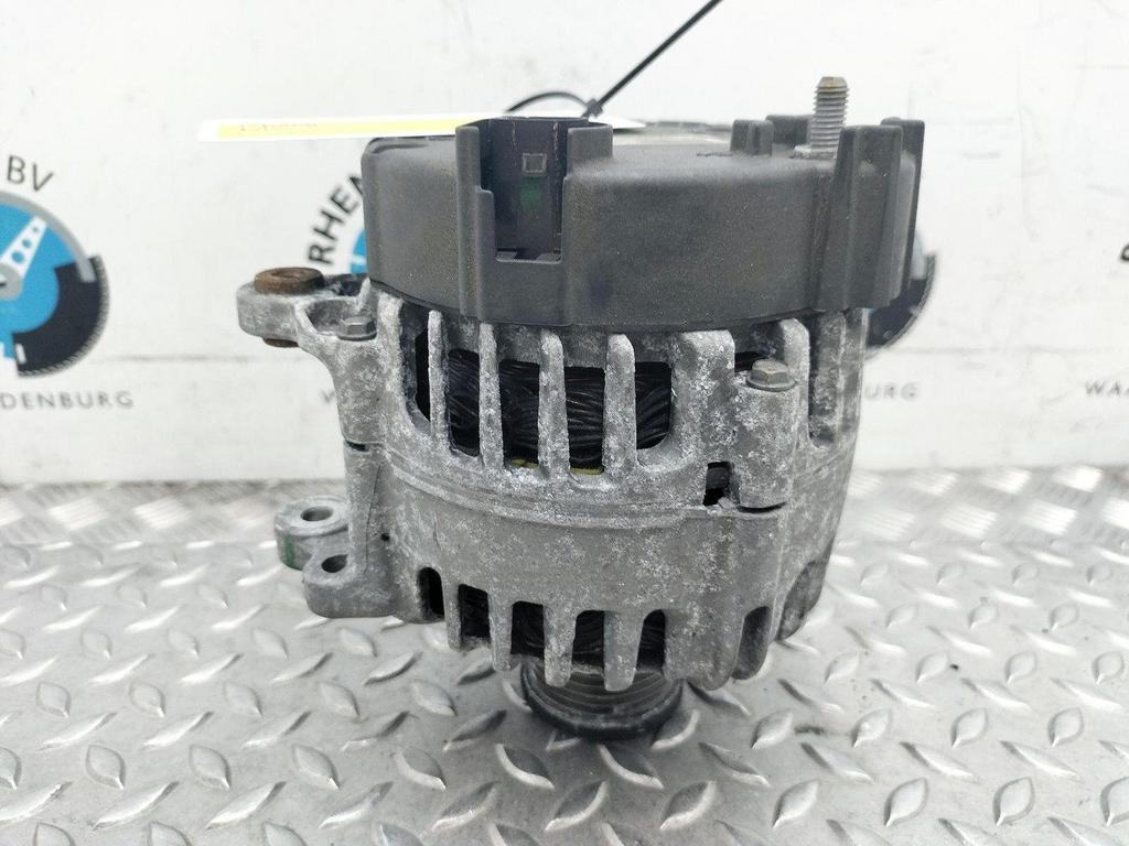 AUDI A4 8W2 A4 Sport Pro Line DYNAMO 2018, Auto-onderdelen, Ophalen of Verzenden, Gebruikt, Stiba lid