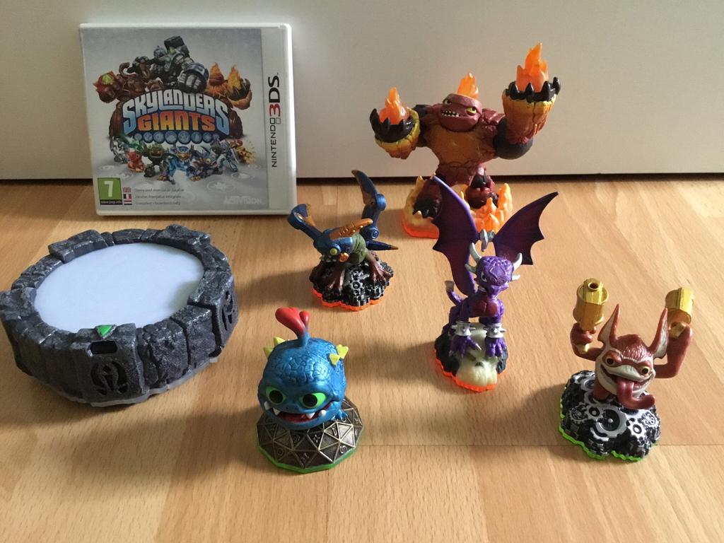 Nintendo 3DS Skylanders Giants, Games en Spelcomputers, Ophalen of Verzenden