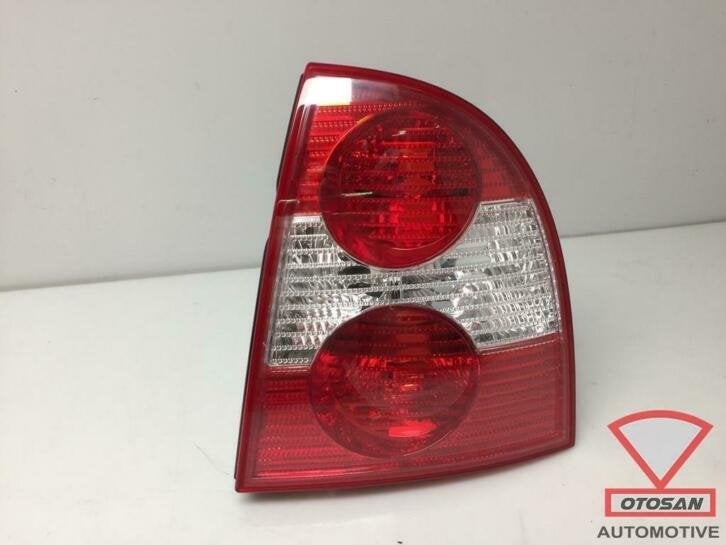 vw passat 2000 2005 feu arri re droit nouveau ! 5837932, Neuf, Volkswagen, Volkswagen AG, Vw@volkswagen.de