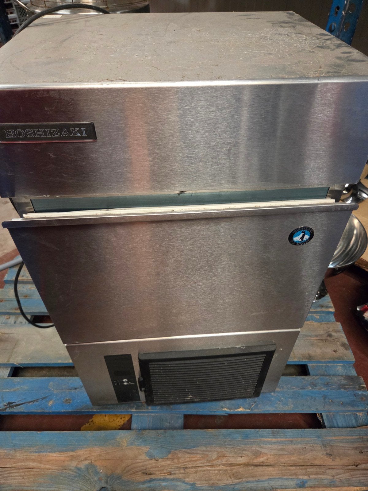 Hohizaki ice maker, Enlèvement