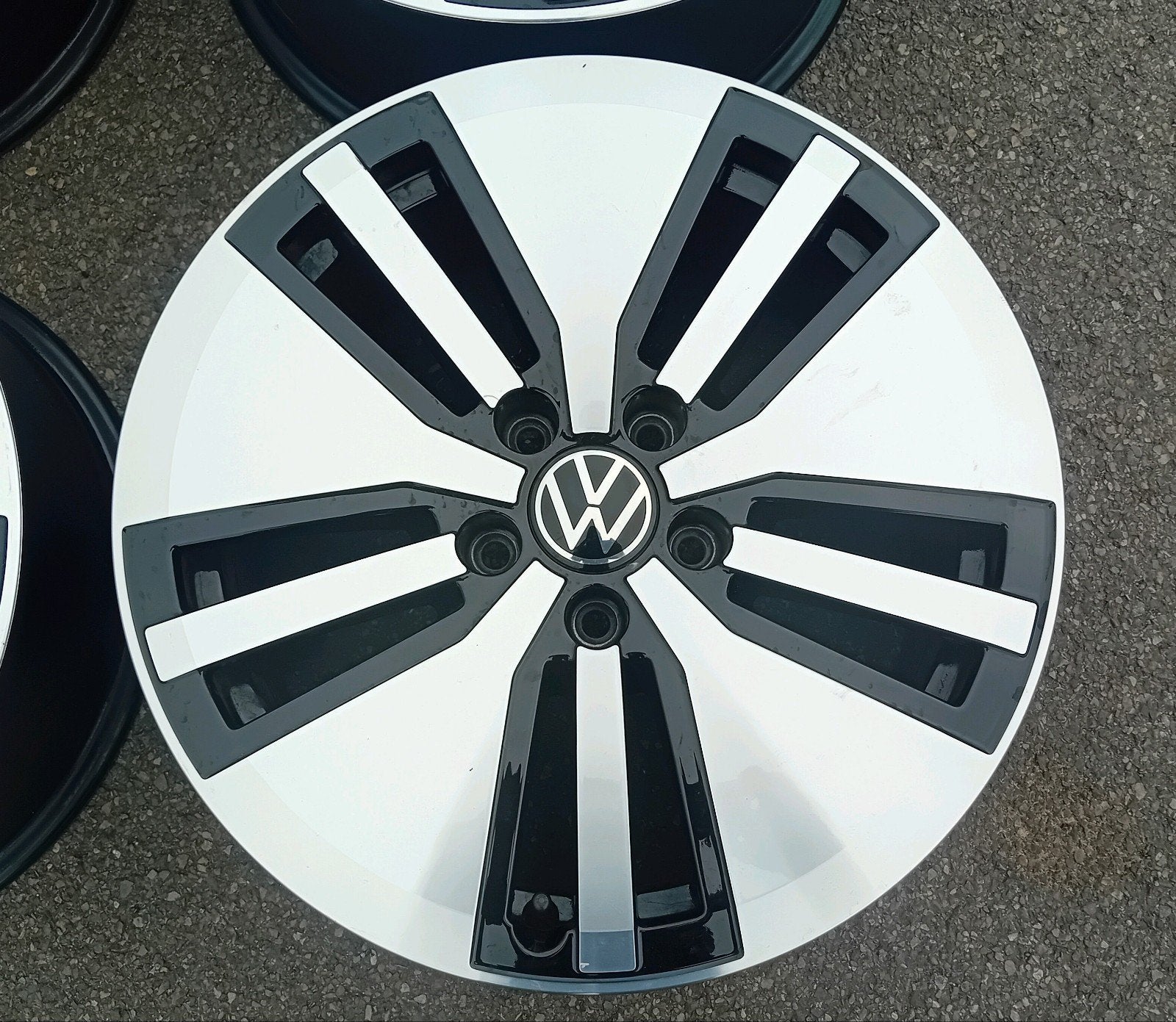 Velgen alu 2-tone VW Passat TRoc Golf 17inch 5x112 ET40 🚘, Ophalen
