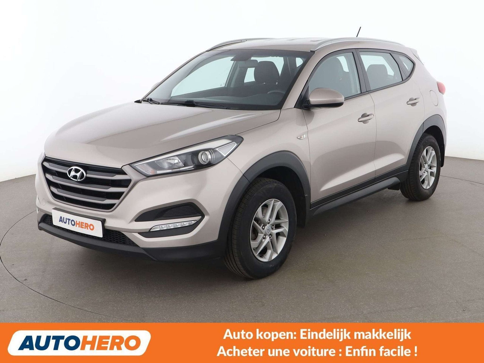 Hyundai Tucson 1.6 Advantage blue 2WD (bj 2016), Voorwielaandrijving, Gebruikt, 1591 cc, https://public.car-pass.be/vhr/161b1dc6-bcfd-4d00-ac8c-f7e5e935f173