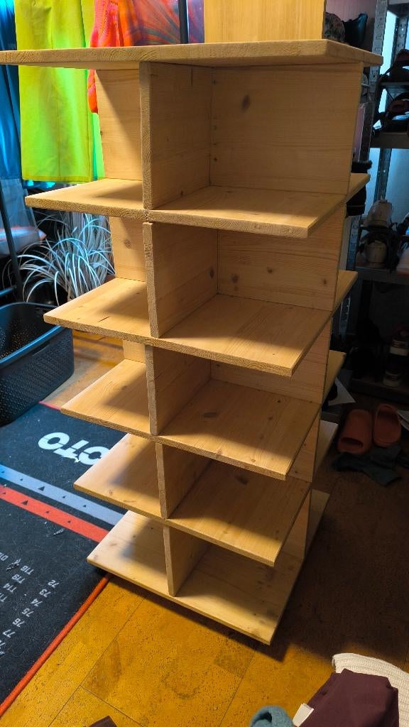 Boekenrek op wielen, Ophalen, Met plank(en), Gebruikt, 100 tot 150 cm