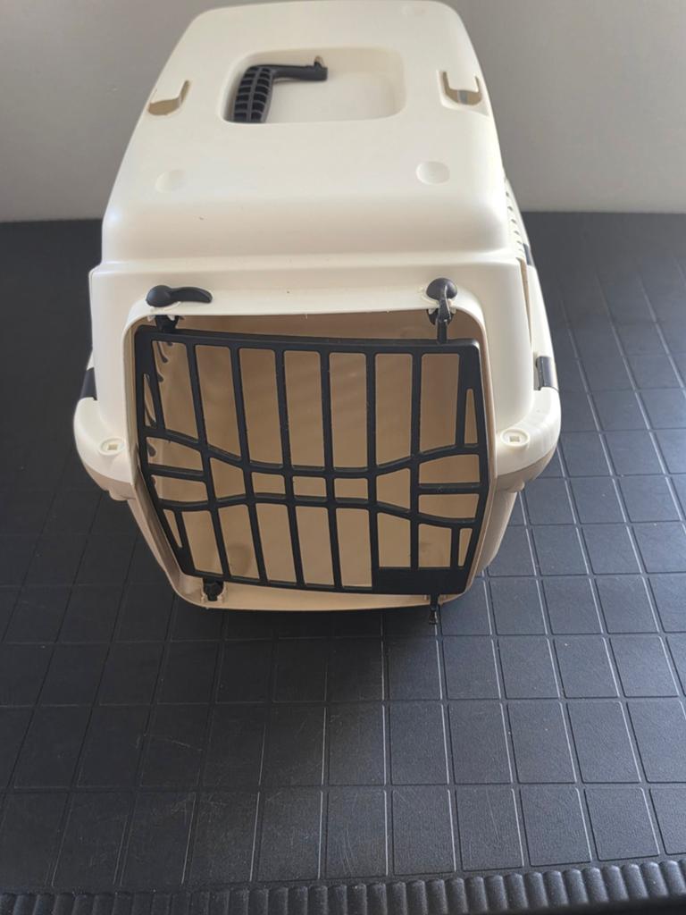 À  vendre 2 bac de transport pour chat ou petit chien, Enlèvement