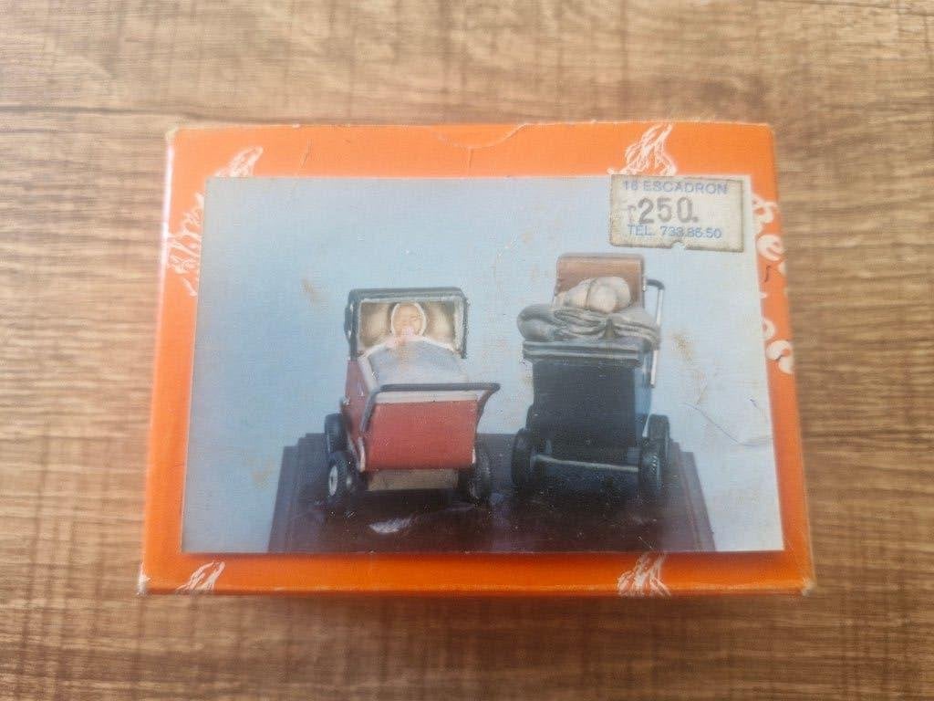 Belgo Models 1/35 Baby Carriage 2pcs., Enlèvement ou Envoi, Neuf, 1:35 à 1:50, Diorama
