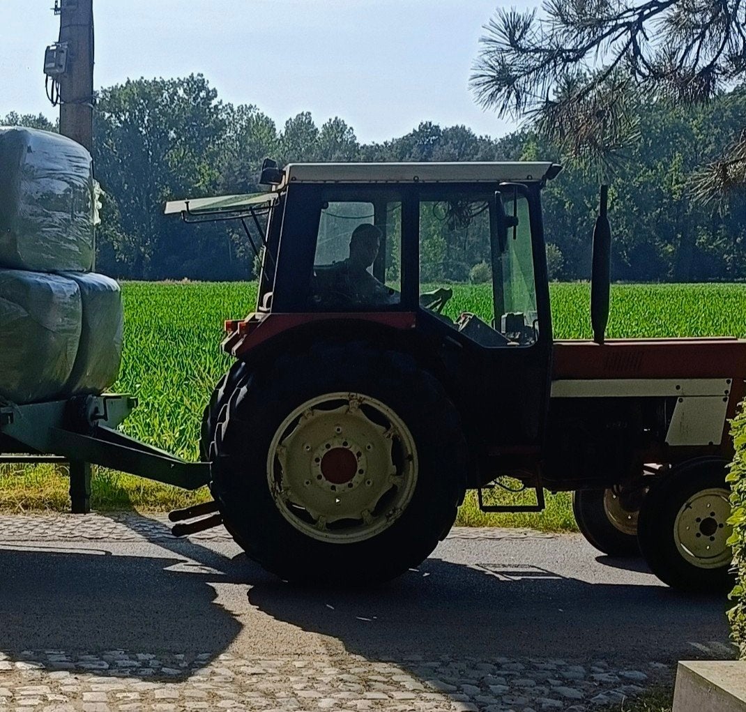 traktor international 745, Articles professionnels, Enlèvement