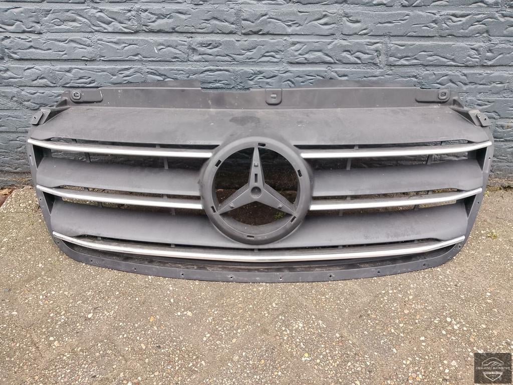 Calandre pour Mercedes Sprinter W907 W910 Camper 2019+, Mercedes-Benz AG, Mercedes-Benz, Utilisé, Mercedesstrasse 120
70372  Stuttgart, DE