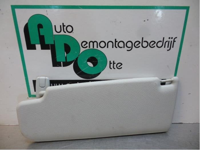 Zonneklep van een Volkswagen Golf (Golf 04-), Gebruikt, -, Volkswagen, -