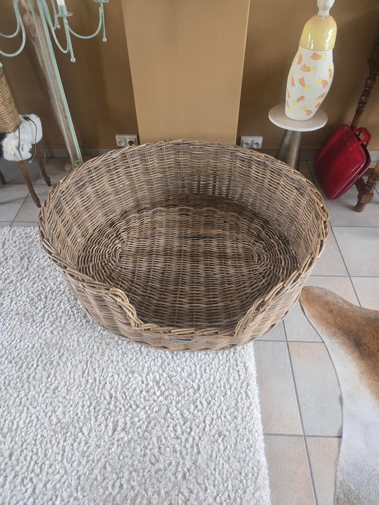 Ovale rieten hondenmand XL, Dieren en Toebehoren, Ophalen