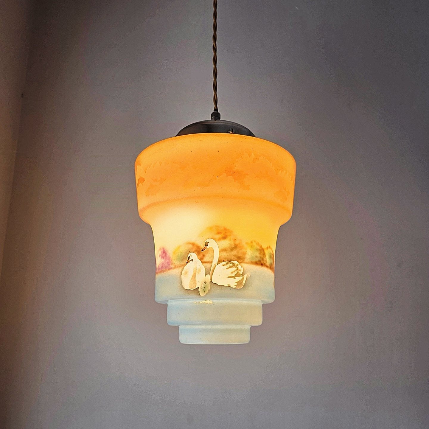 Lampe suspendue vintage en verre opalin Art Déco., Enlèvement ou Envoi