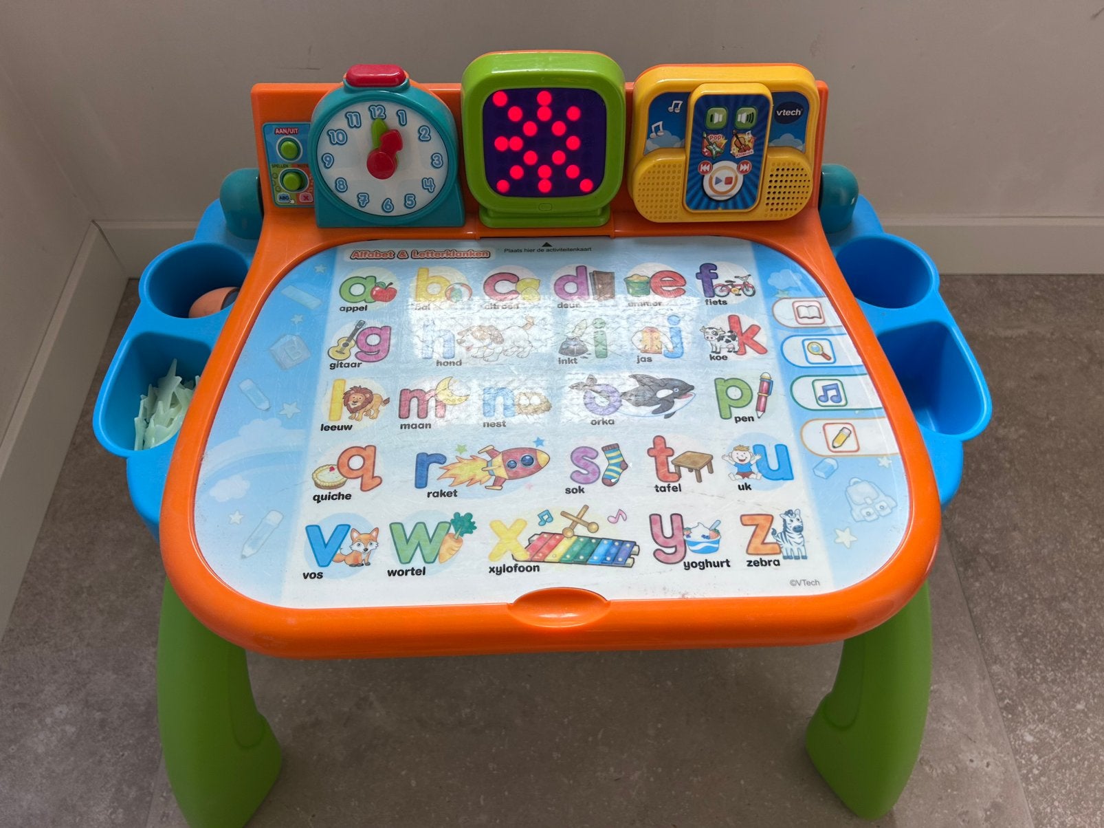 Speeltafel VTEC, Kinderen en Baby's, Ophalen, Gebruikt