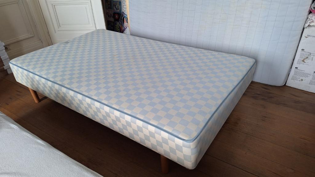 Sommier avec matelas 120x200cm, Enlèvement, Sommier