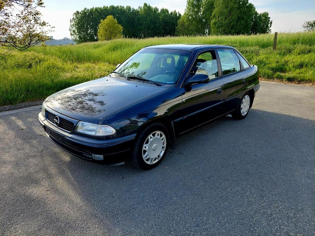 Gekeurd voor verkoop Klaar opel astra 1.4benzine 130000km, Auto's, Opel, Particulier, Te koop, Astra