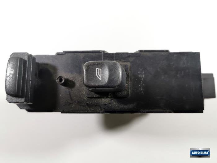Commutateur vitre électrique d'un Volvo V70, -, 3 mois de garantie, -, -
