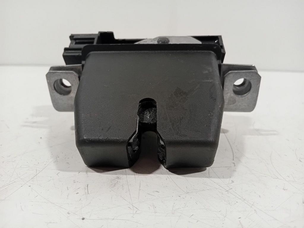 Slot mechaniek kofferdeksel achterklep elektrisch Ford Focus, Onderdelen@venauto.nl, Van der Ven Autorecycling B.V., Gebruikt