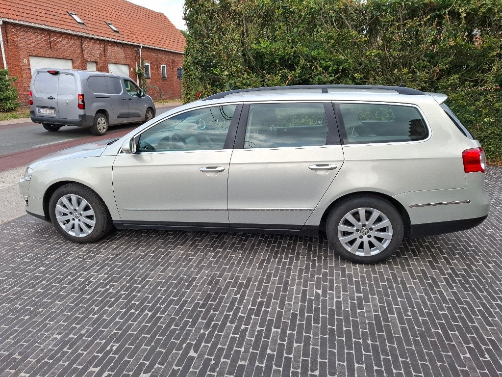 Volkswagen Passat 1,6 crd bluemotion, Auto's, Volkswagen, Particulier, Passat, ABS, Achteruitrijcamera, Airbags, Airconditioning