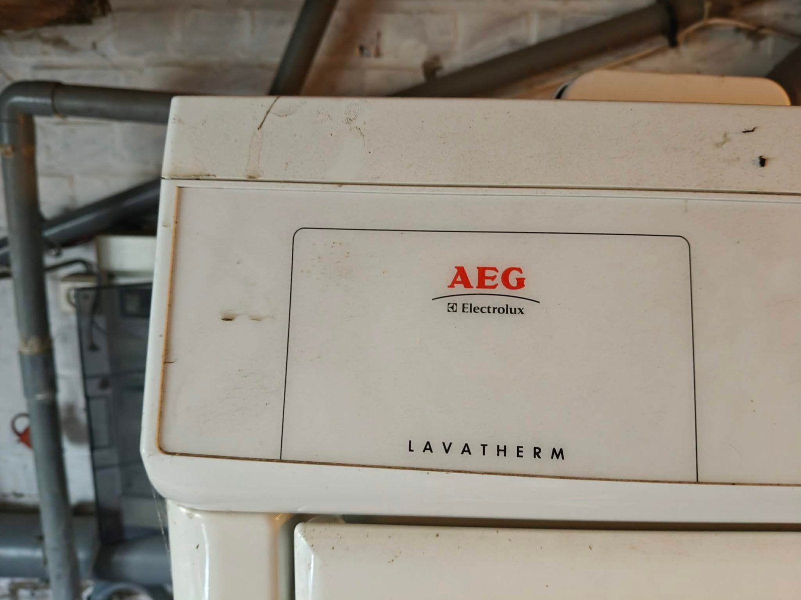 Een droogkast met luchtafvoer naar buiten, Elektronische apparatuur, Ophalen, Zo goed als nieuw, Luchtafvoer