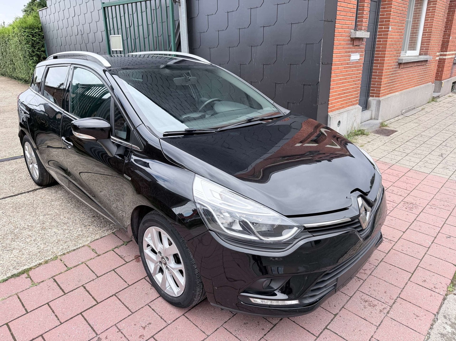 Renault Clio 0.9 I EDITION LIMITED | Navi | Airco | PDC, Gebruikt, Zwart, Bedrijf, 5 deurs
