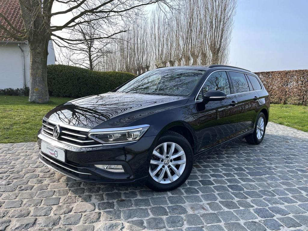 Volkswagen Passat Variant SW 1.6TDi SCR Style DSG/1eignr/Ca, Auto's, 4 cilinders, https://public.car-pass.be/vhr/2884e8f9-813e-499d-8cd8-87c6092fc147