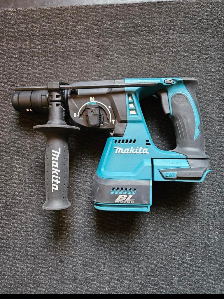 Makita DHR243 - Perforateur burineur, Enlèvement