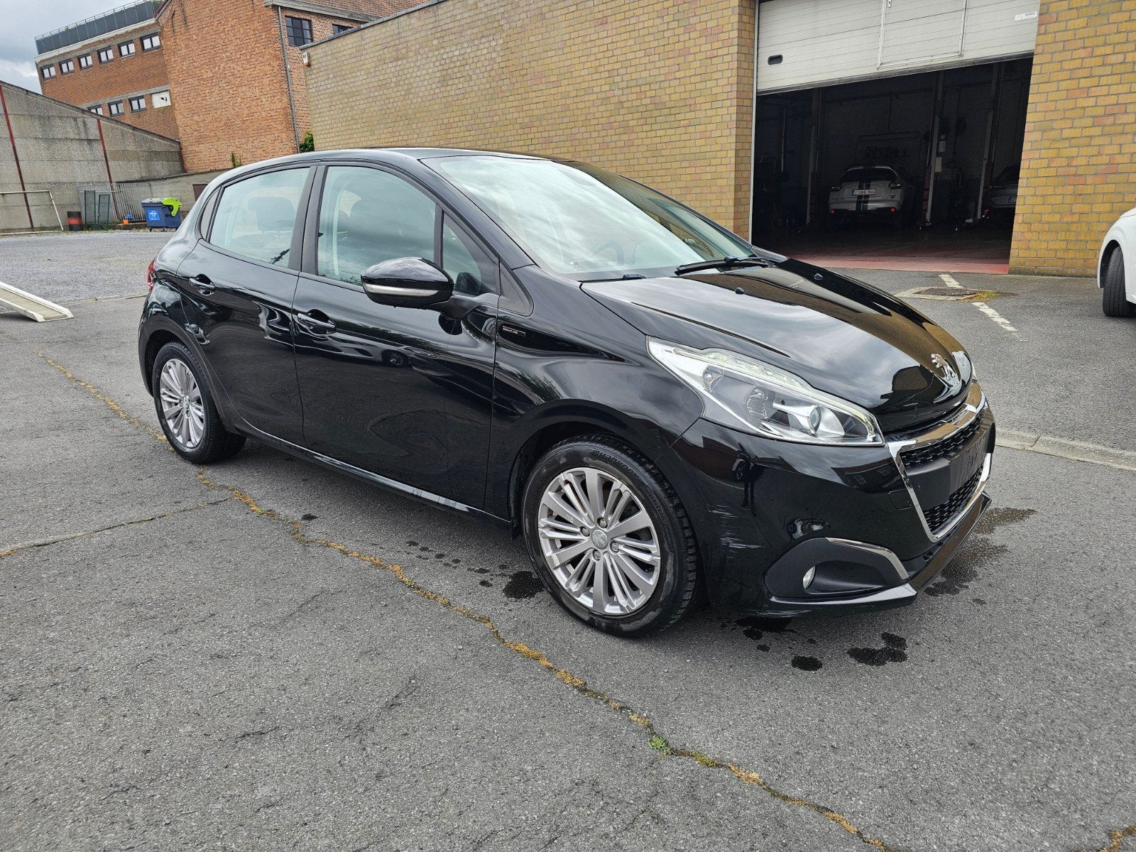Peugeot 208 benzine 2019, Auto's, Voorwielaandrijving, Euro 6, 1199 cc, Bedrijf