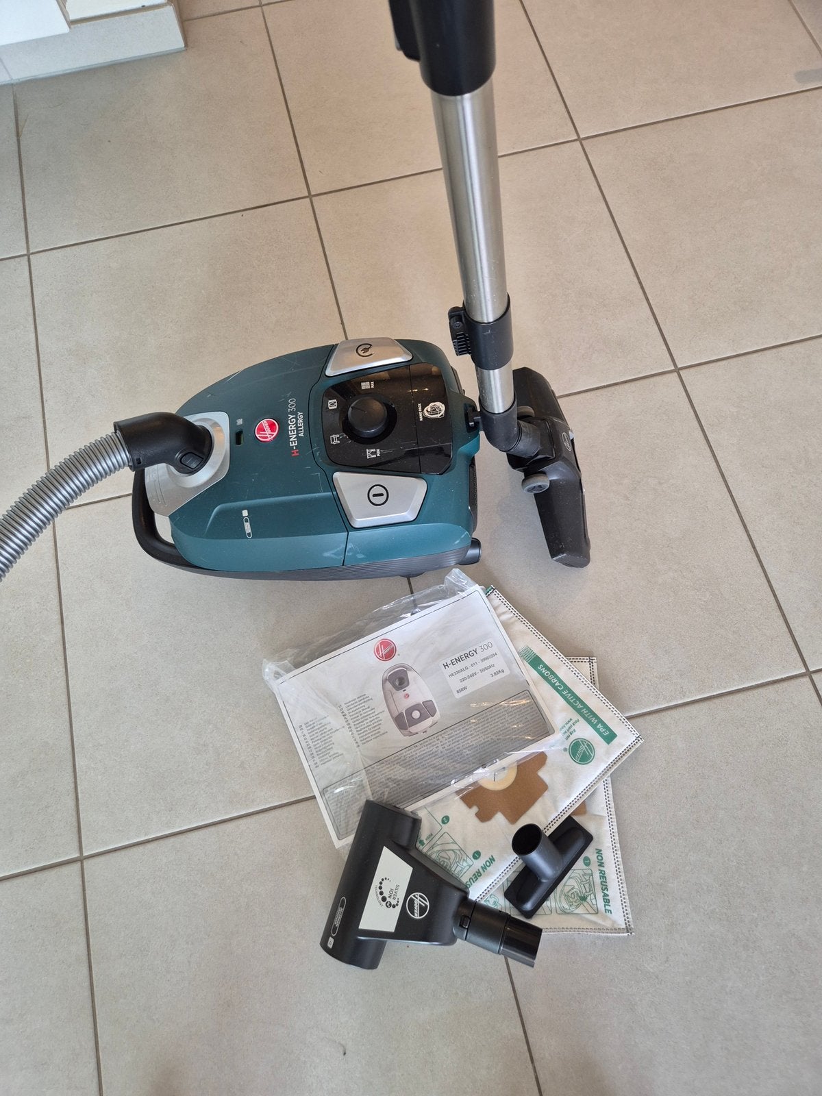 Aspirateur Hoover avec sac, Inclusief accessoires, Zo goed als nieuw, Sledestofzuiger, Ophalen