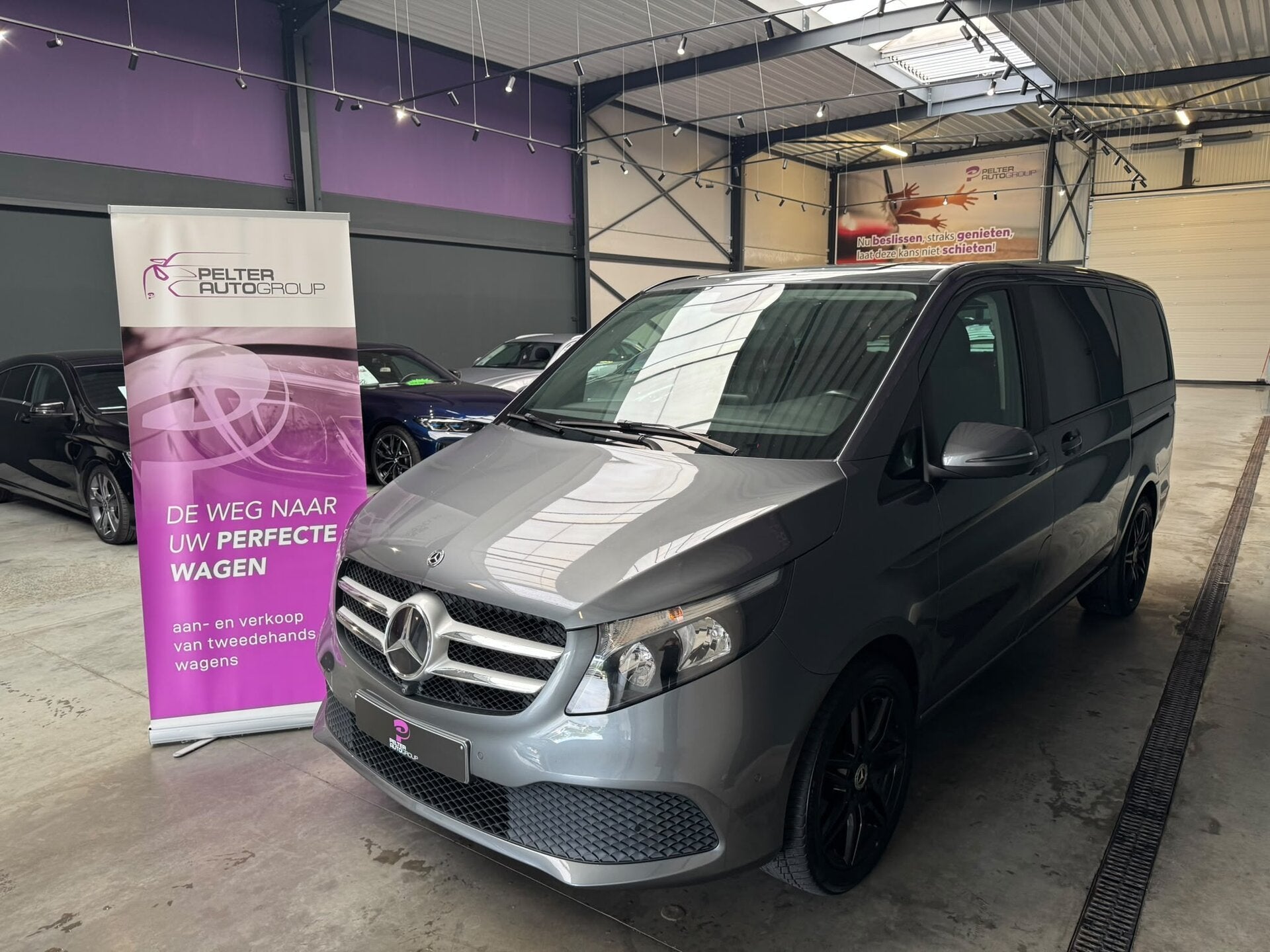 Mercedes-Benz V 300 300d 240Pk 5-zit lichtevr. 4x4, Autos, 0 kg, Argent ou Gris, Achat, 174 g/km