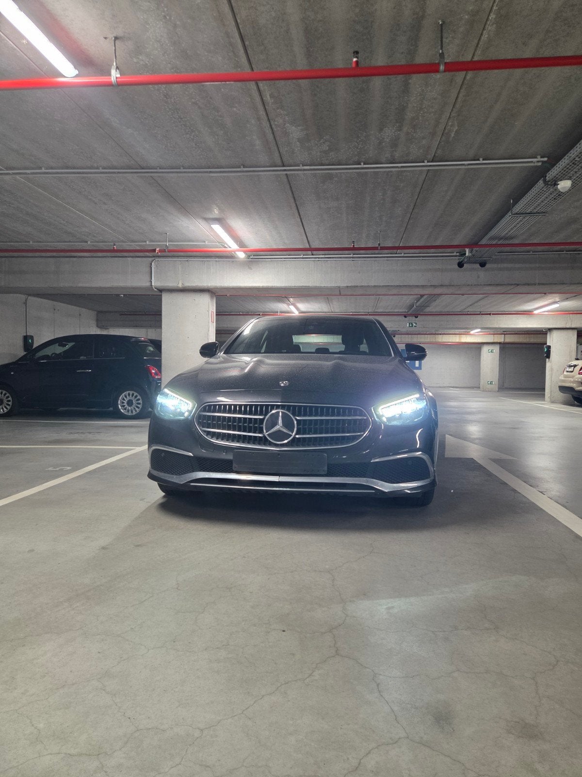 mercedes benz E300 hybrid, Auto's, Automaat, 4 deurs, Leder, Berline