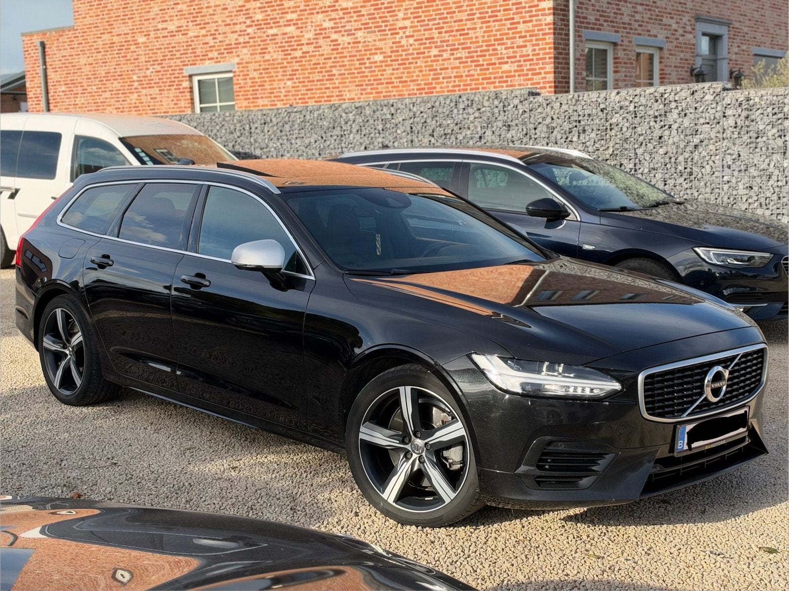 Volvo V90 T8 Plug-in Hybrid R-Design AWD PANO FULL OPTION, Auto's, Automaat, Dealer onderhouden, V90, Zwart
