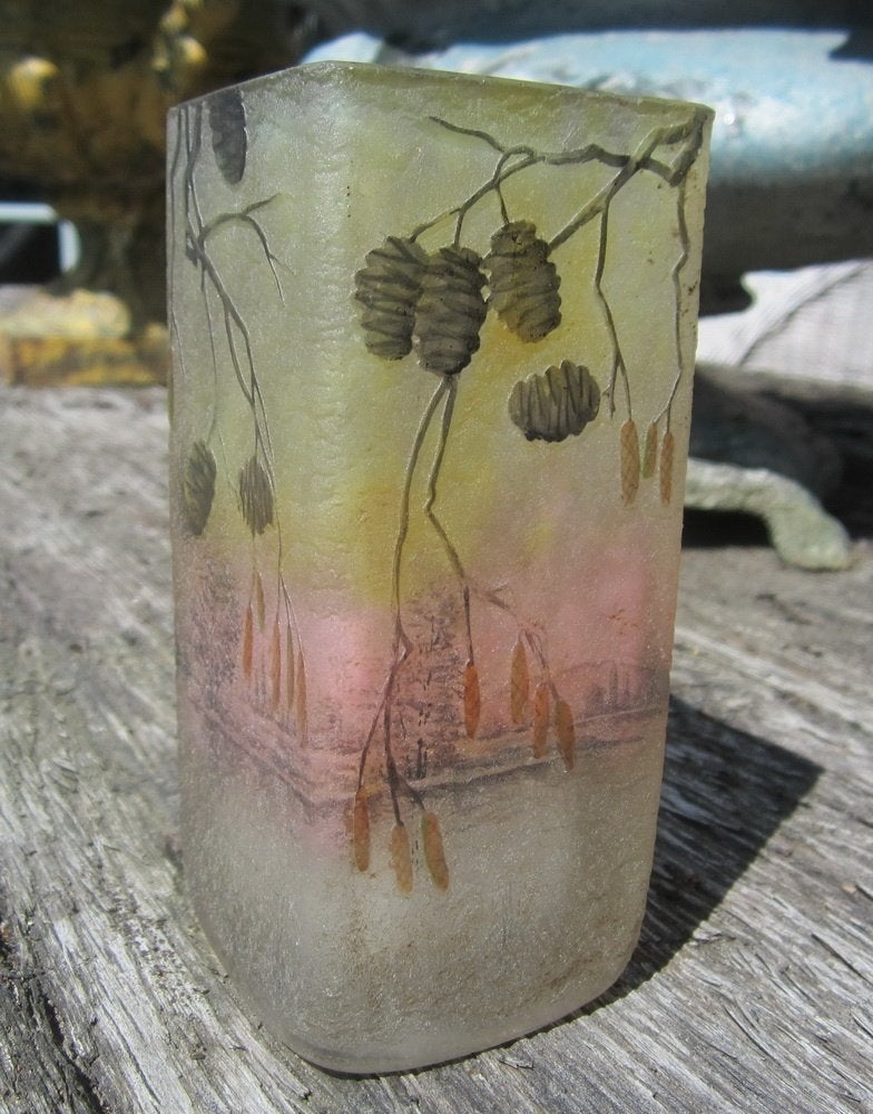 Vase camée Daum Nancy Hornbeam et lac!, Antiquités & Art, Antiquités | Verre & Cristal, Envoi