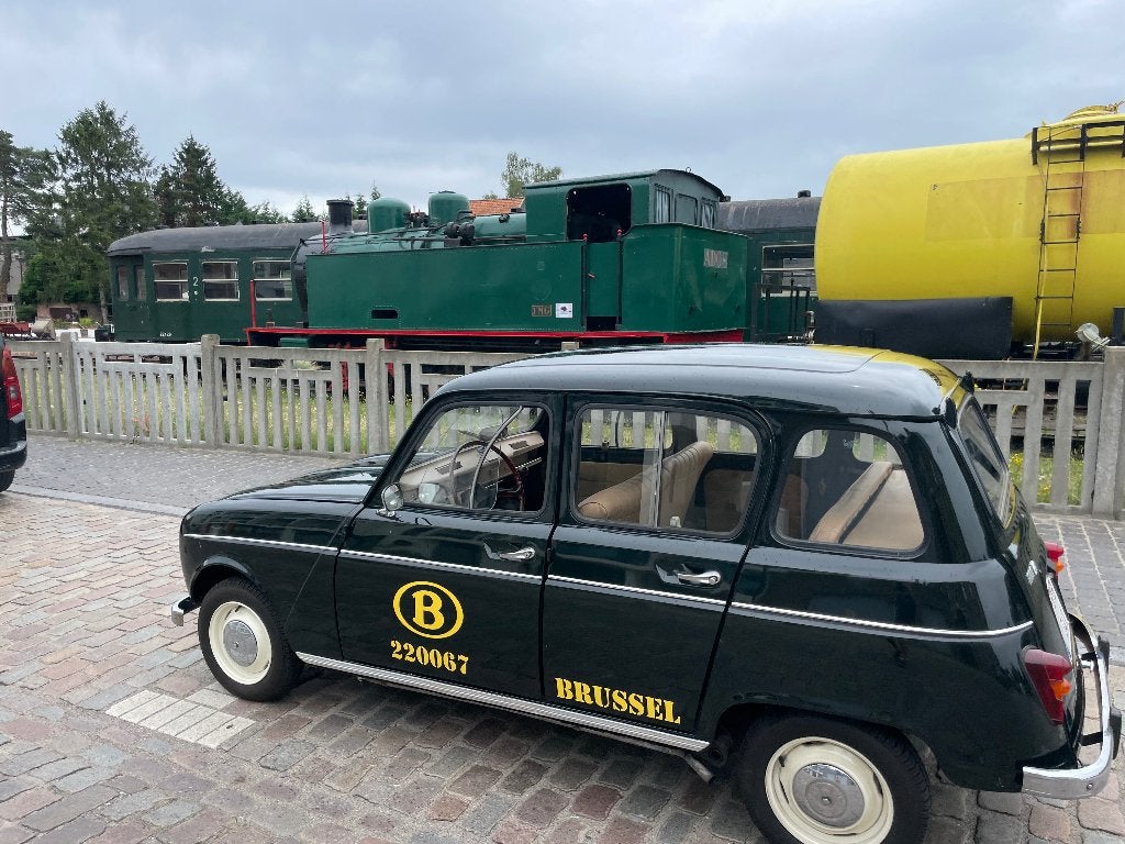 Renault 4 oldtimer, foto 2