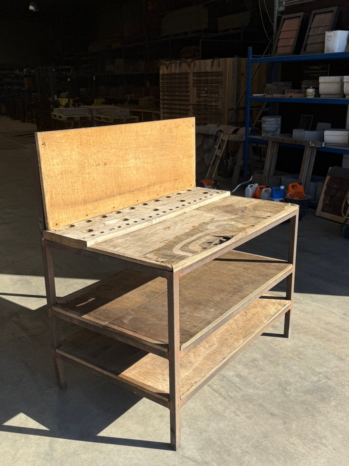 Établi/table de travail industriel sur châssis en acier, Enlèvement, Utilisé