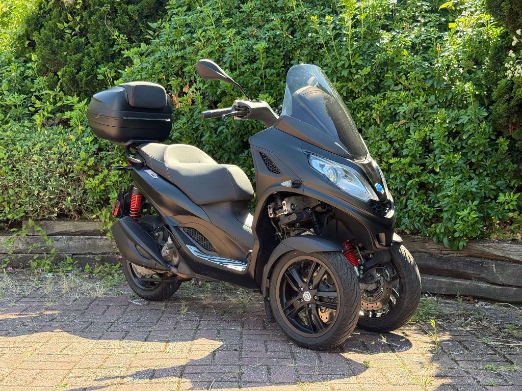 PIAGGIO MP3 300 HPE – 2023 – 4.782 KM – GARANTIE 1 AN, Motos, Scooter, Entreprise, ABS