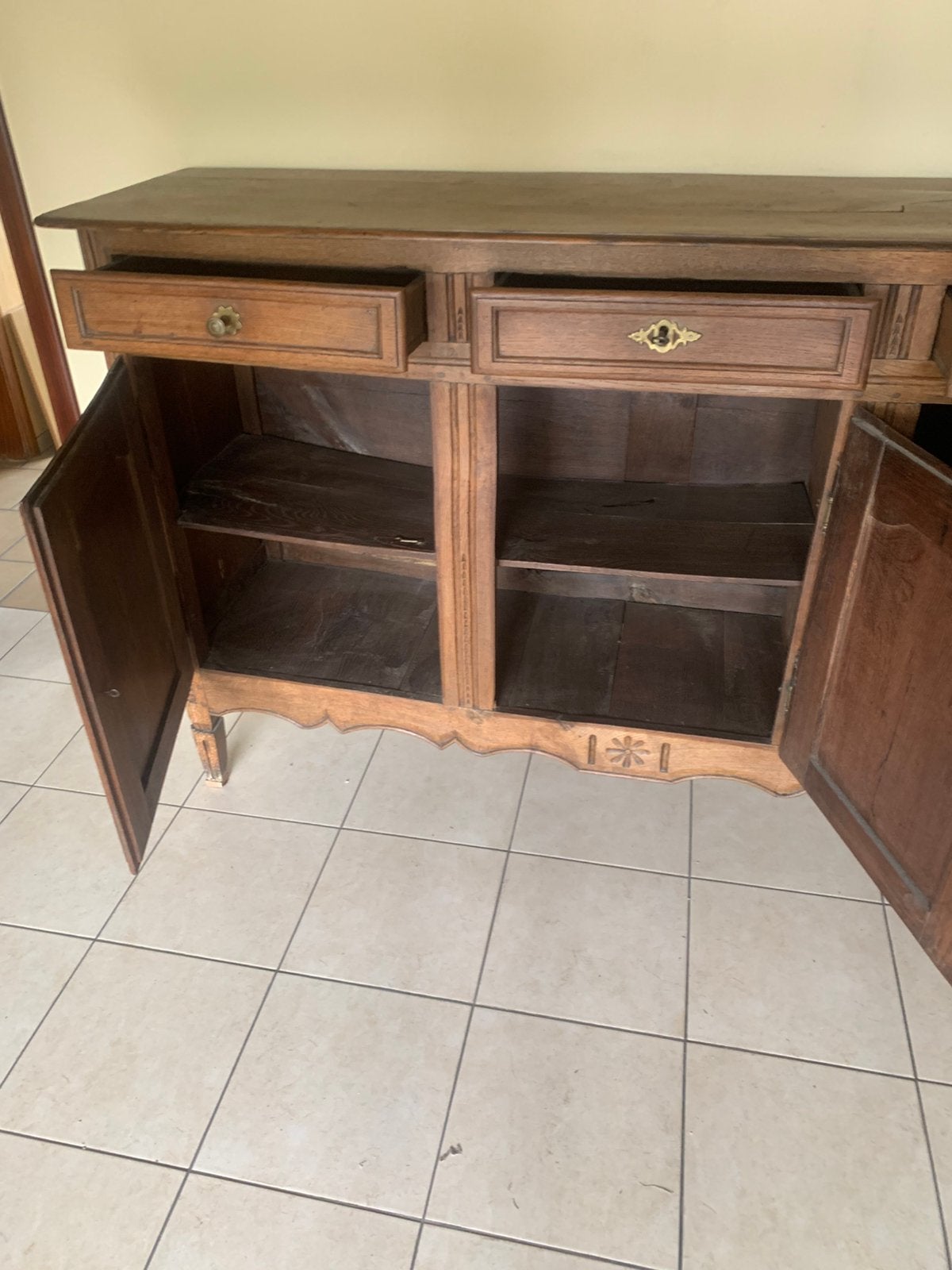 Buffet de style Louis XV en chêne massif, Maison & Meubles, Enlèvement