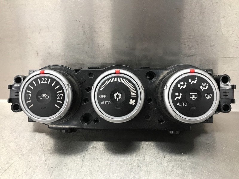 PANNEAU DE COMMANDE CHAUFFAGE CLIMATISATION (|7820A115XB|), Utilisé, Mitsubishi