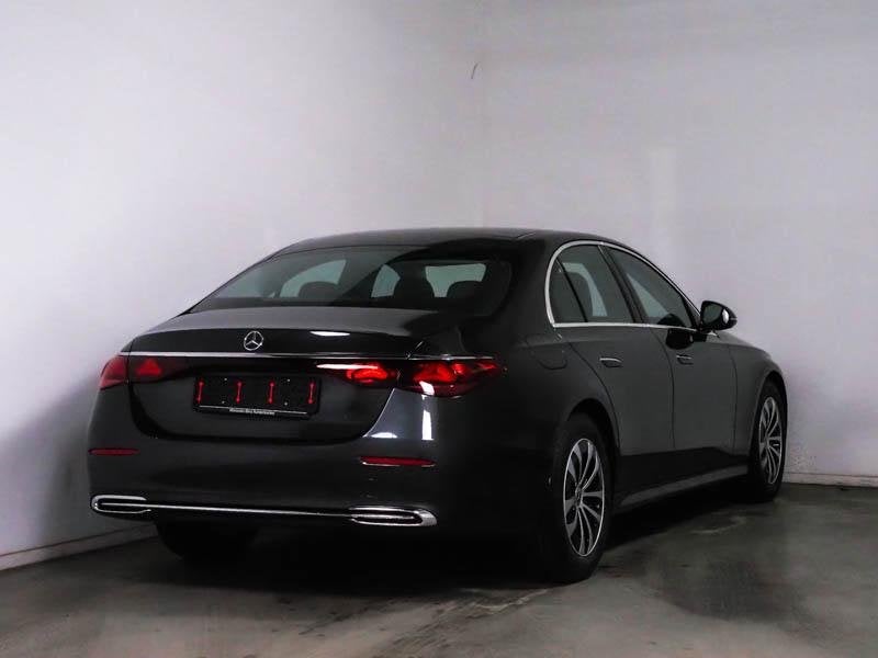 Mercedes-Benz E-klasse 220 d Berline Business Line | Trekhaa, Auto's, Mercedes-Benz, Automaat, Zwart, 4 cilinders, https://public.car-pass.be/vhr/5f047735-0641-4d3d-850f-56ebcf674464