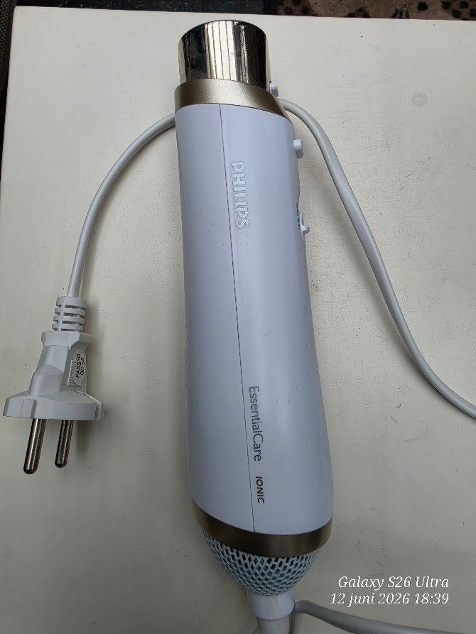 Philips Essential Ionic Care haardroger, Bijoux, Sacs & Beauté, Beauté | Soins des cheveux, Neuf, Sèche-cheveux, Enlèvement