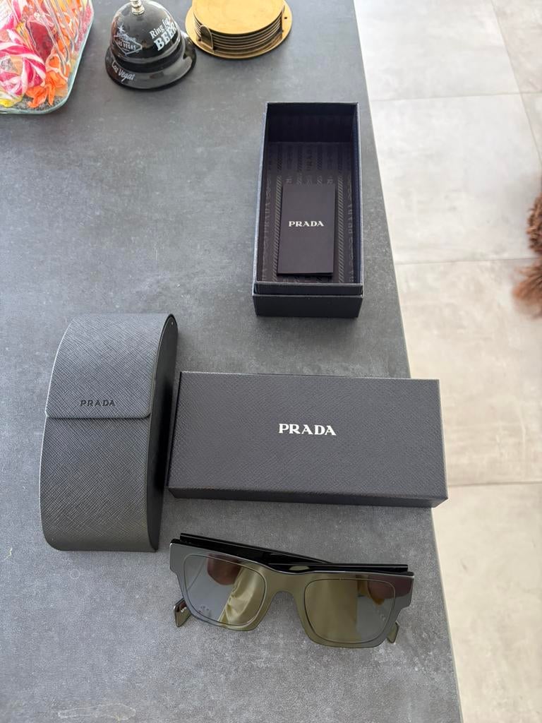 Prada Zonnebril, Handtassen en Accessoires, Ophalen, Zonnebril, Prada, Zwart