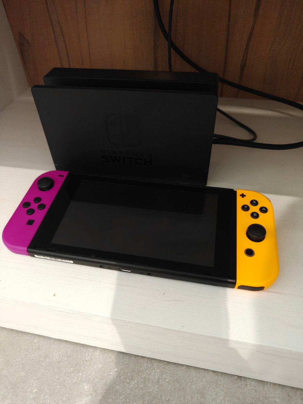 Nintendo switch + accessories, Games en Spelcomputers, Ophalen, Switch Original, Met 3 controllers of meer, Gebruikt