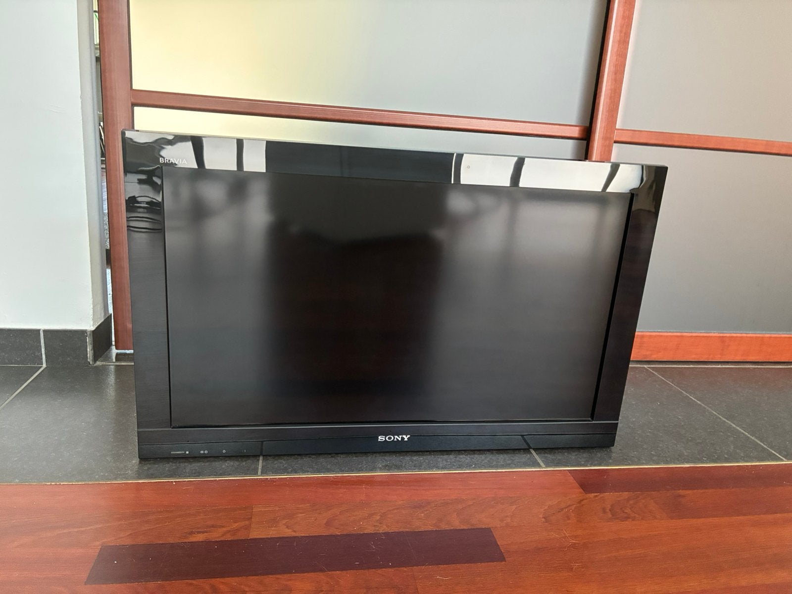 Sony 32 inch TV + Hama muurbeugel, goede staat, Audio, Tv en Foto, Televisies, Ophalen, Gebruikt, Sony