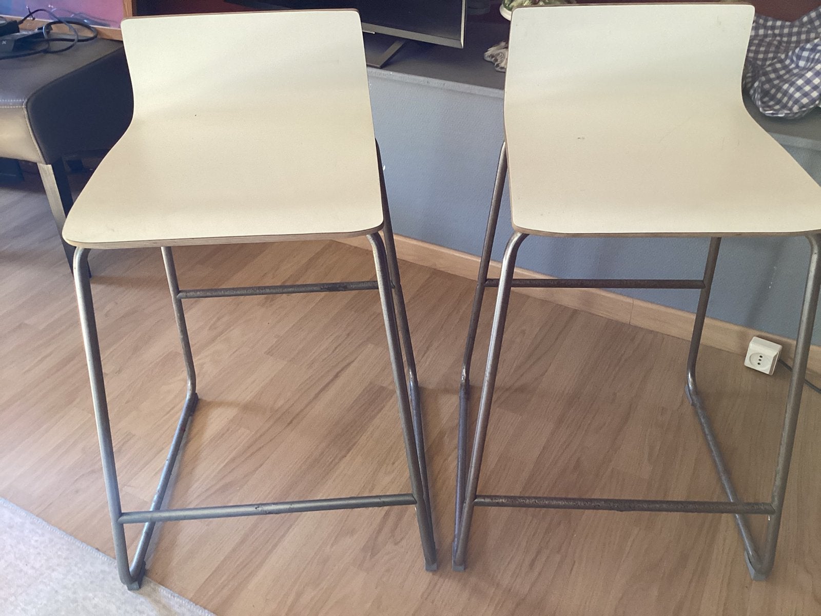 Barkrukken, Huis en Inrichting, 4 krukken, Ophalen, Zo goed als nieuw, Hout