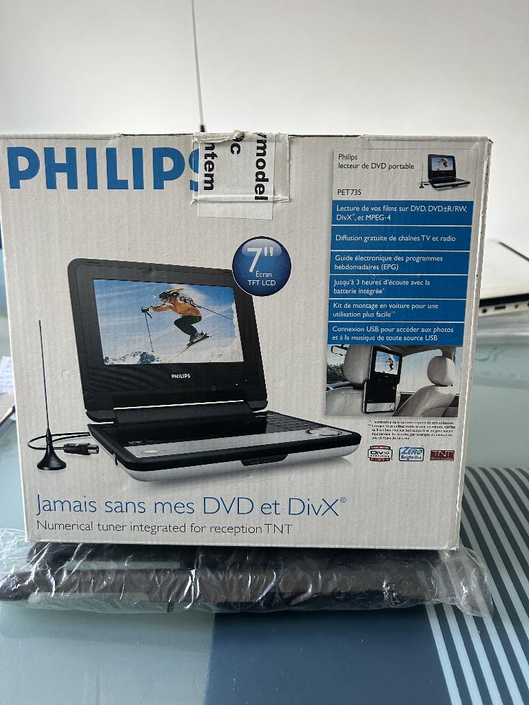 Philips tv, radio, video, cd. 18 cm. 220 en 12 volt, Ophalen, Zo goed als nieuw