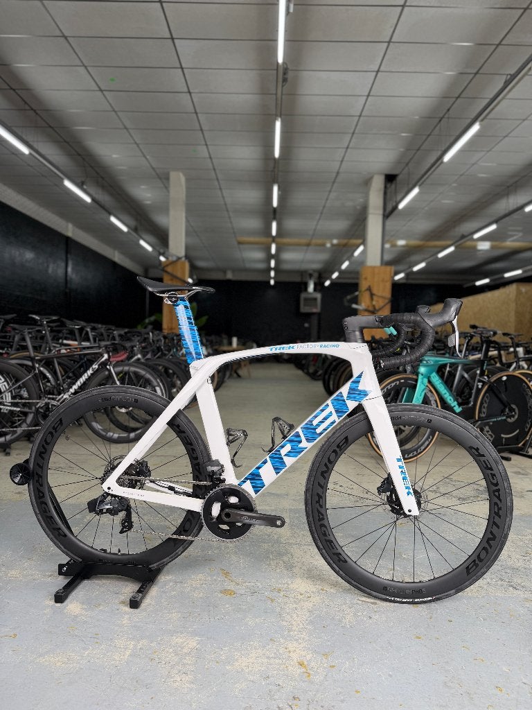 Trek Madone SLR7 AXS Carbon Racefiets, Enlèvement, Comme neuf