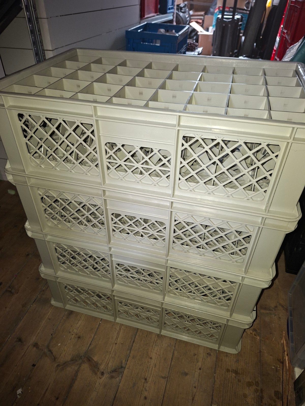 4x Glazen opbergbak 40 glazen (totaal 160 glazen), Ophalen