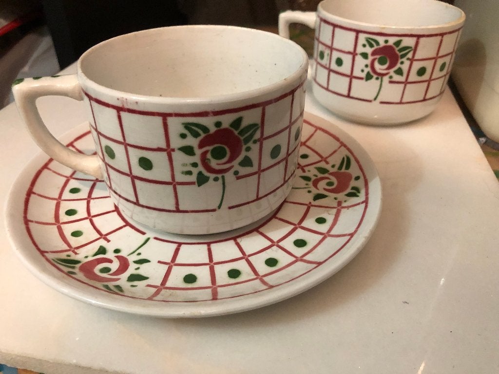 Boch kopjes in art deco stijl, Ophalen
