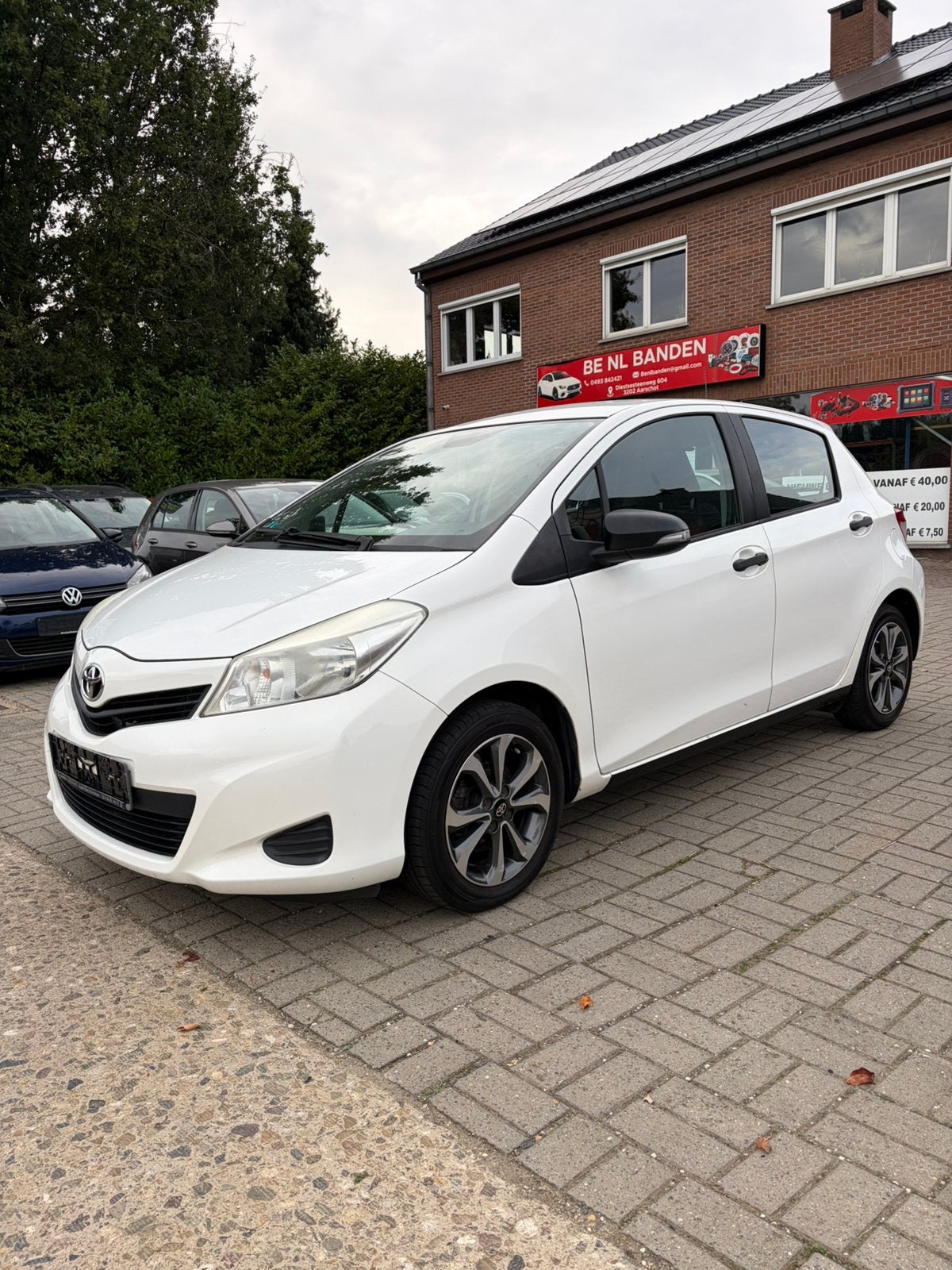 Toyota yaris 1.0 benzine met airco  Al gekeurd voor verkoop, Autos, Euro 5, Achat, Entreprise, 5 portes
