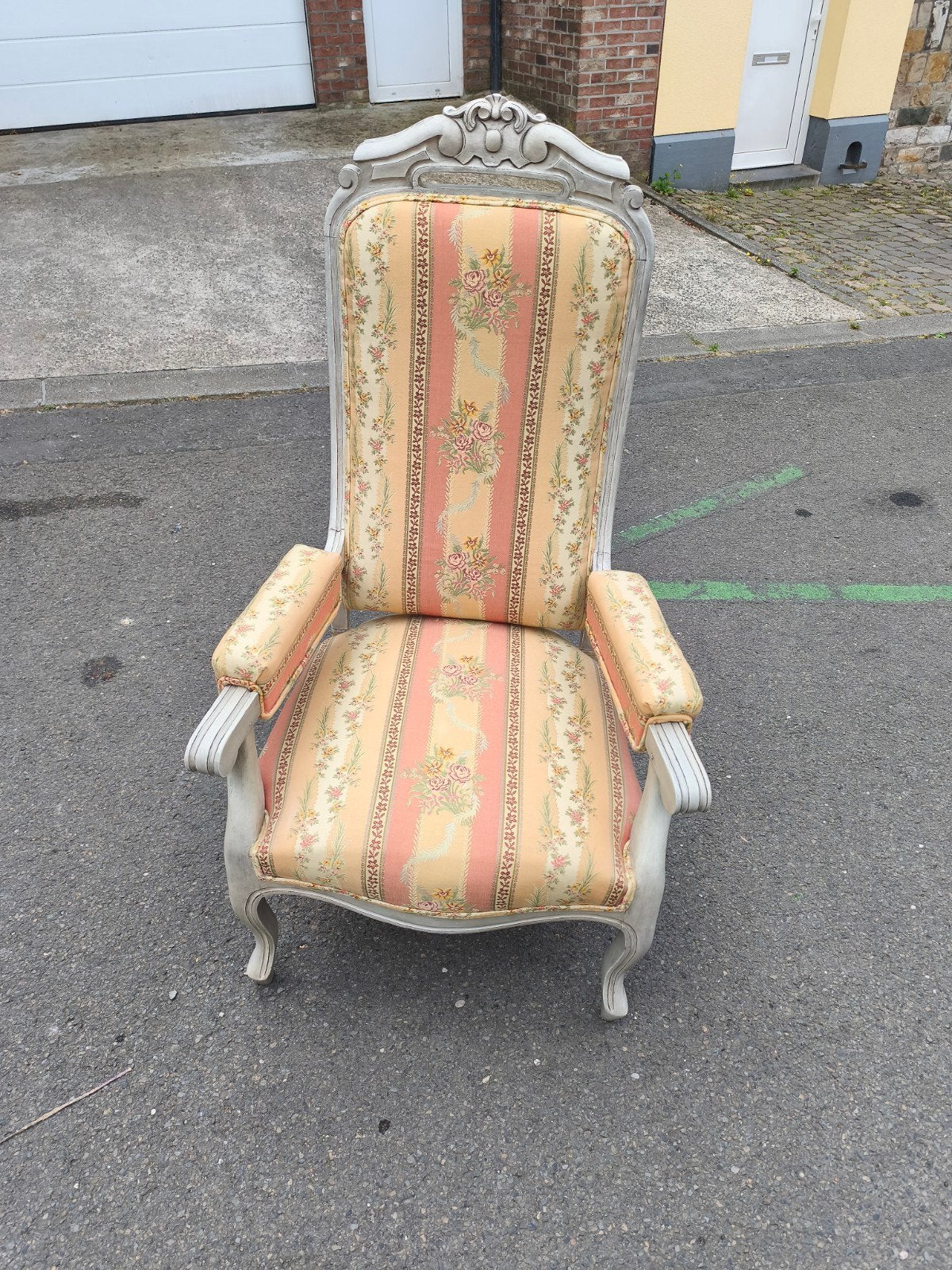 fauteuil Voltaire, Enlèvement