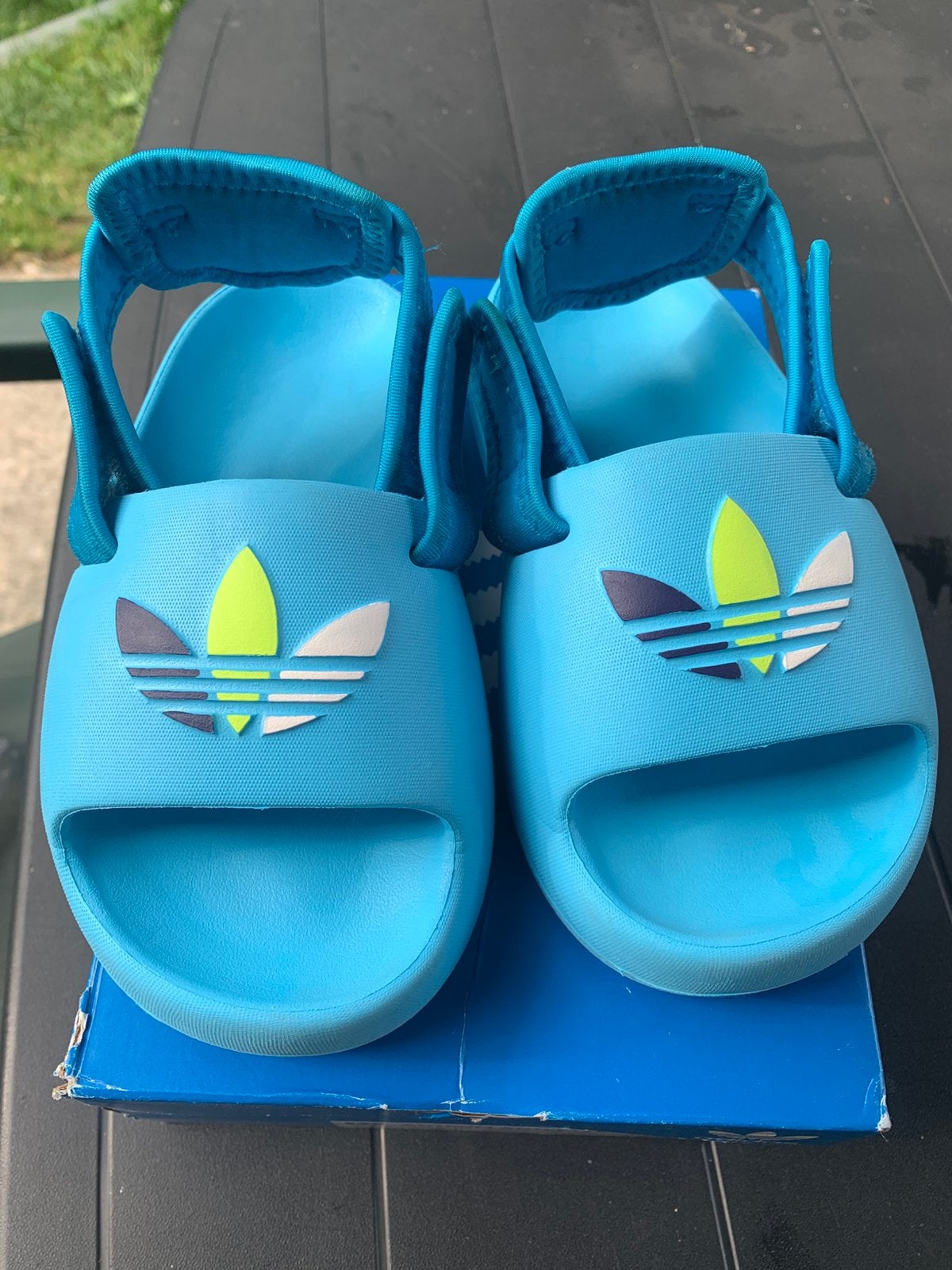 Adidas Adifom Adilette taille 29, Garçon, Enlèvement ou Envoi, Utilisé, Autres types